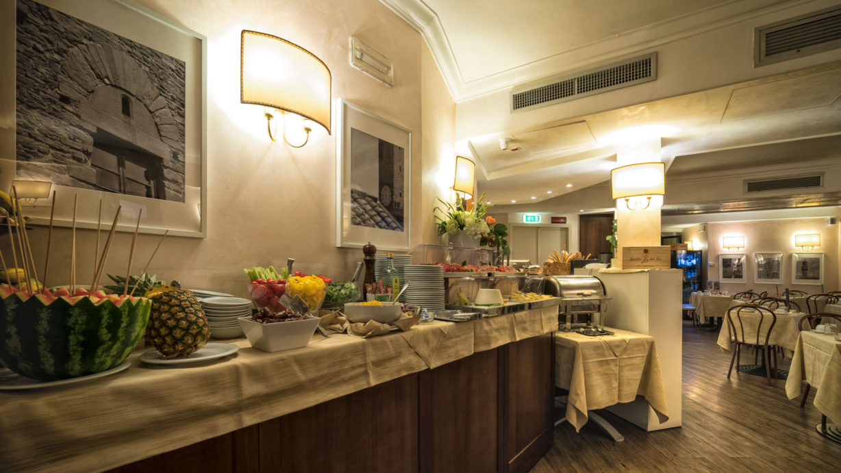 Best italian breakfast with panoramic terrace in Florence Hotel Pitti